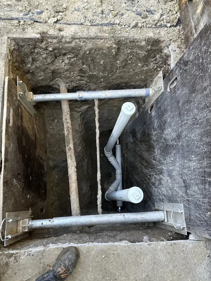 Experienced plumber completing Gas Line Repair work in Carencro